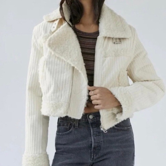 Urban Outfitters BDG Women's Cream Shearling Cropped Jacket - Picture 4 of 7